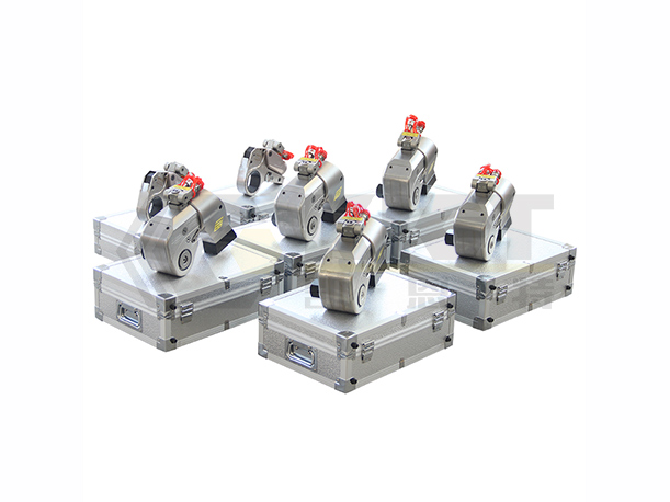 驱动式液压扭矩扳手